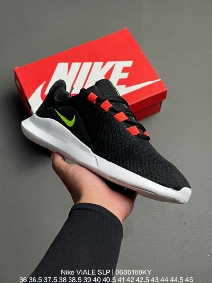 Nike VIALE SLP
